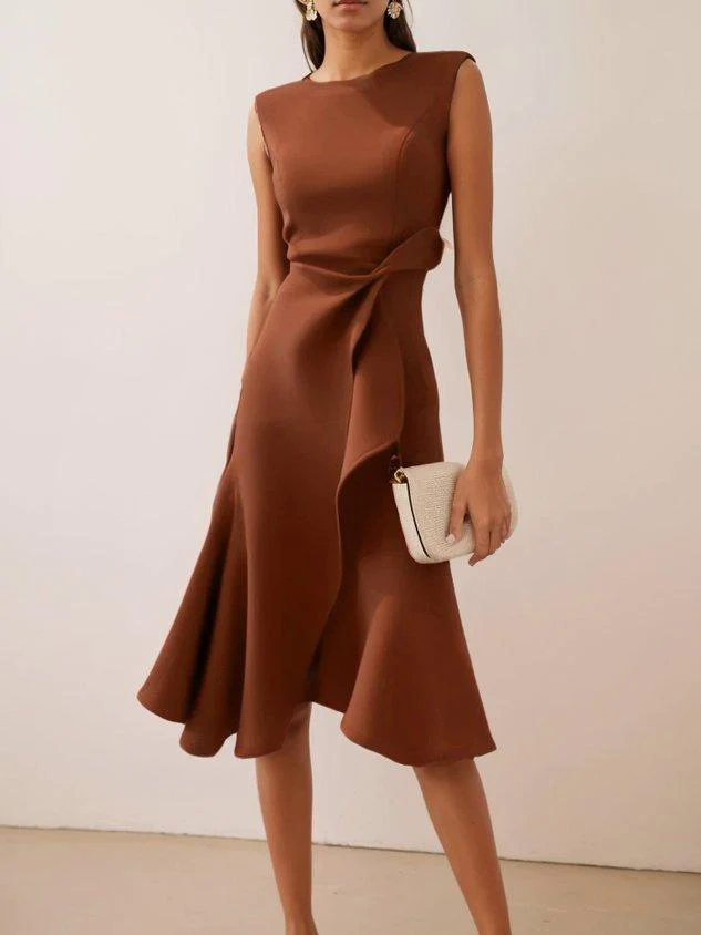 Red Sleeveless Midi Elegant A-line Dress with Waist Twist for Day-to-Night Red Sleeveless Midi Elegant A-line Dress with Waist Twist for Day-to-Night