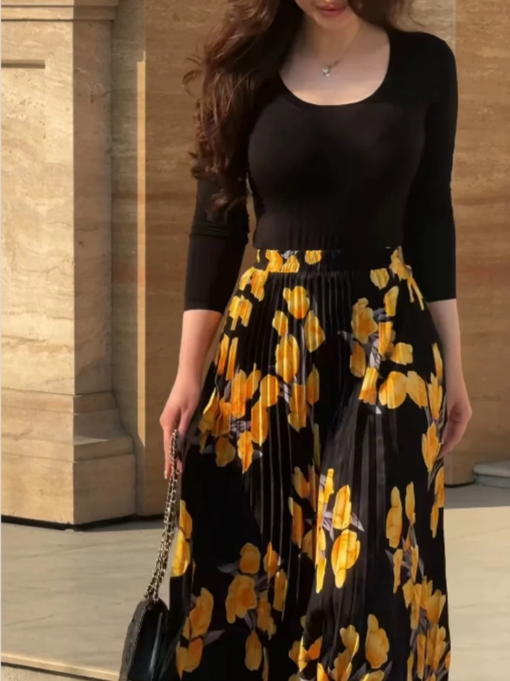 Pleated yellow printed skirt Pleated yellow printed skirt